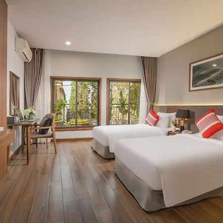 Delasol Sapa Hotel Exterior photo